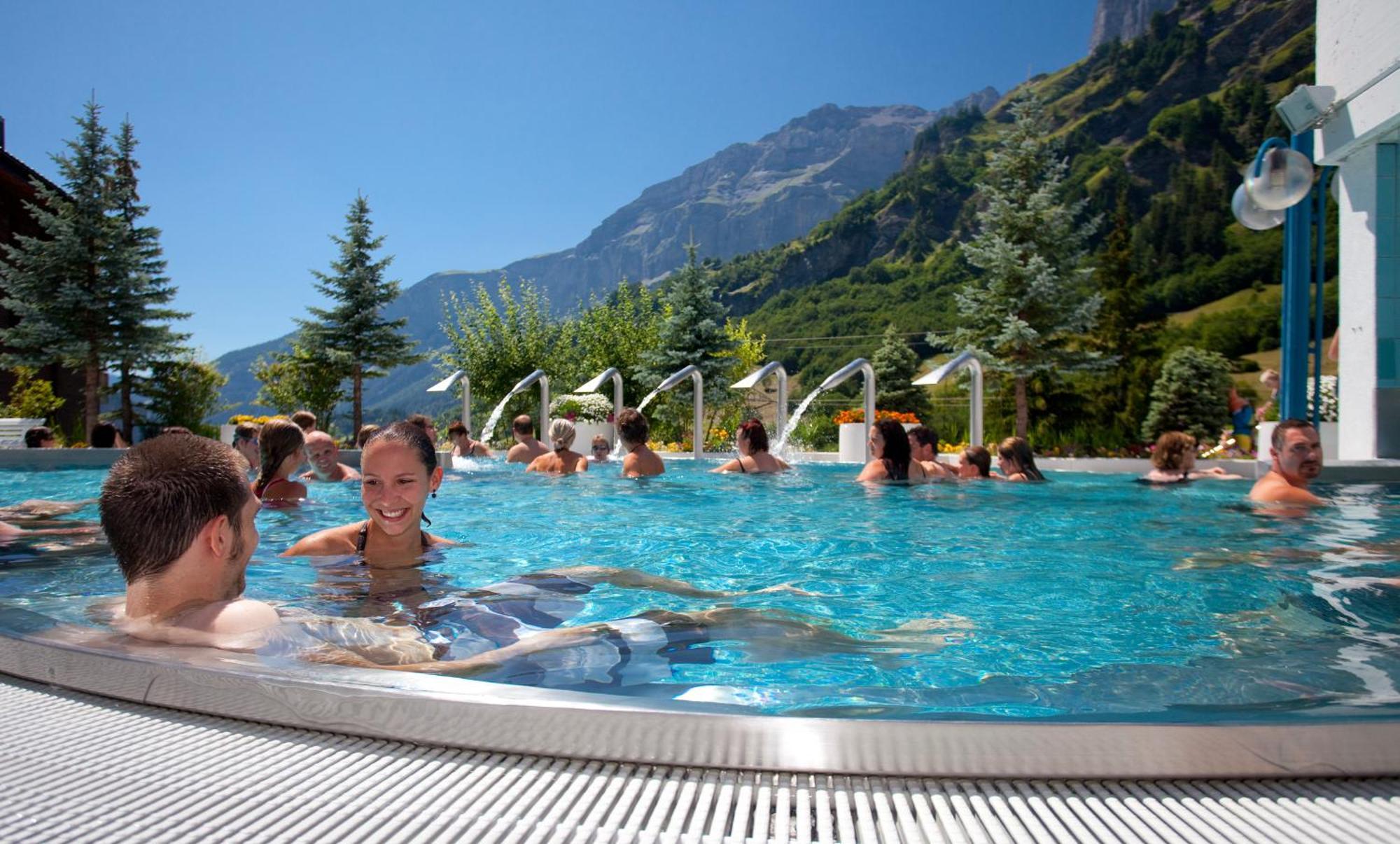 Alpenblick-leukerbad-therme 3*