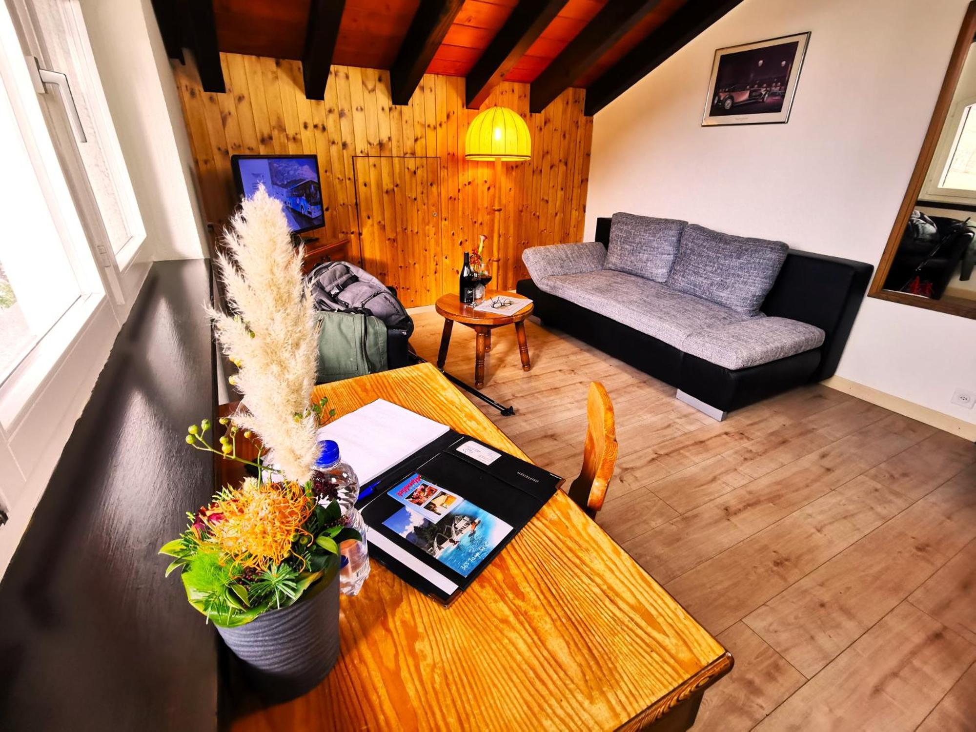 Hotel Alpenblick-leukerbad-therme Leukerbad